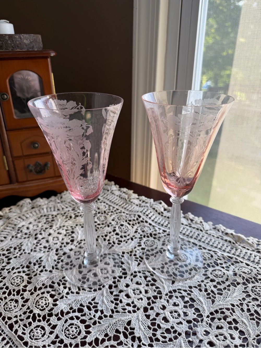 Vintage Etched Pink Stemmed Wine Glasses - Set of 2